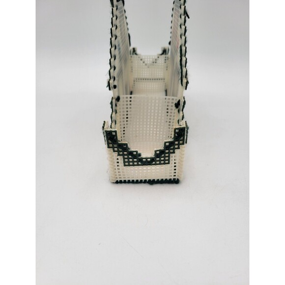 Plastic Canvas House Napkin & Salt & Pepper Holder Or Condiment Caddy Handmade - Picture 4 of 10